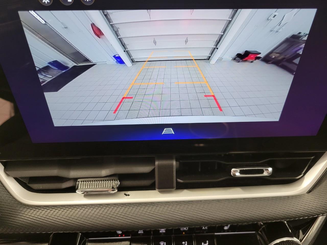 Certified 2025 Chevrolet Equinox LT AWD/4WD image 15