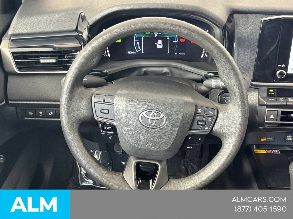 Used 2025 Toyota Camry LE FWD image 26