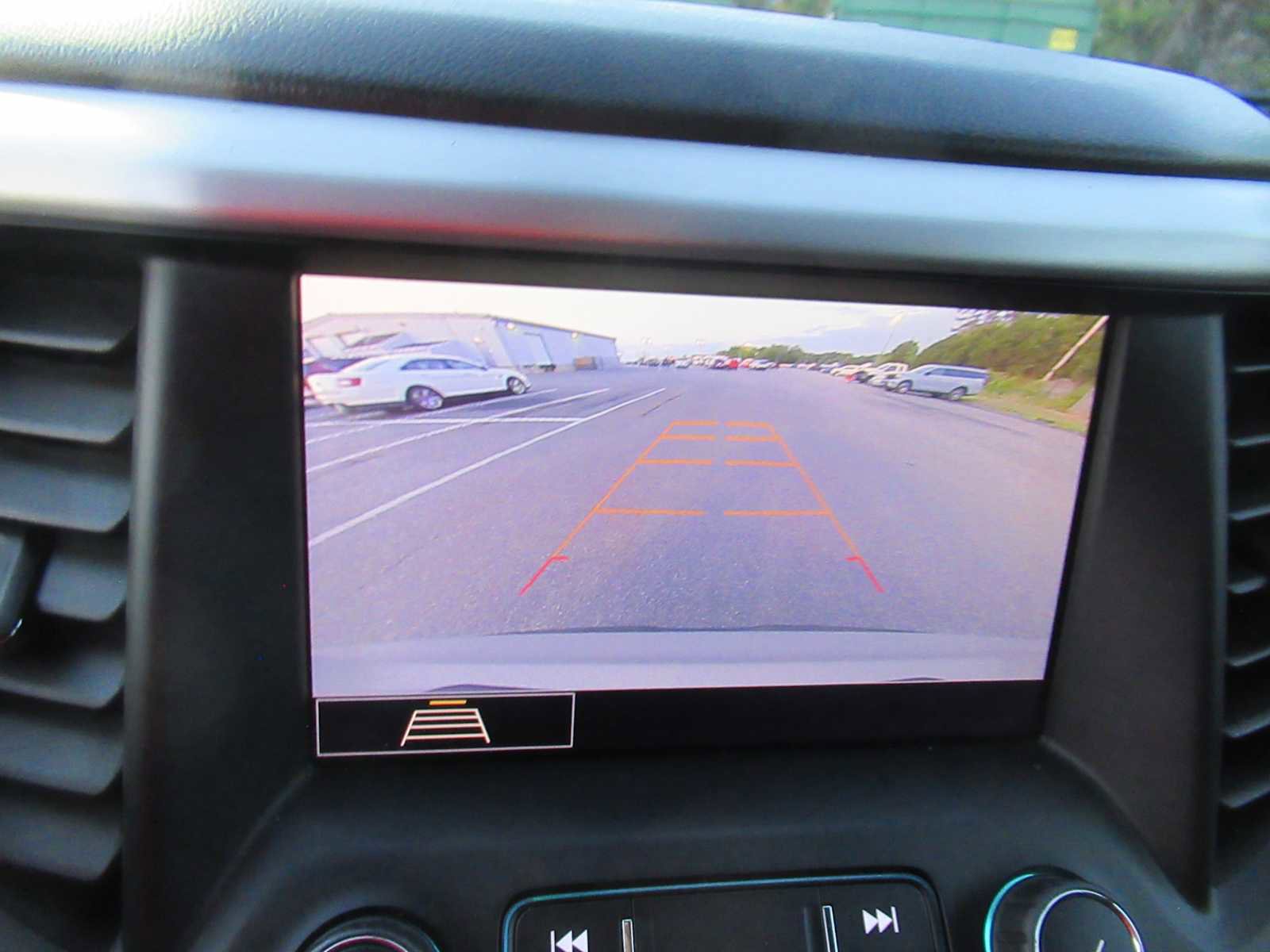 Used 2020 GMC Acadia SLT w/ LPO, Floor Liner Package FWD image 30
