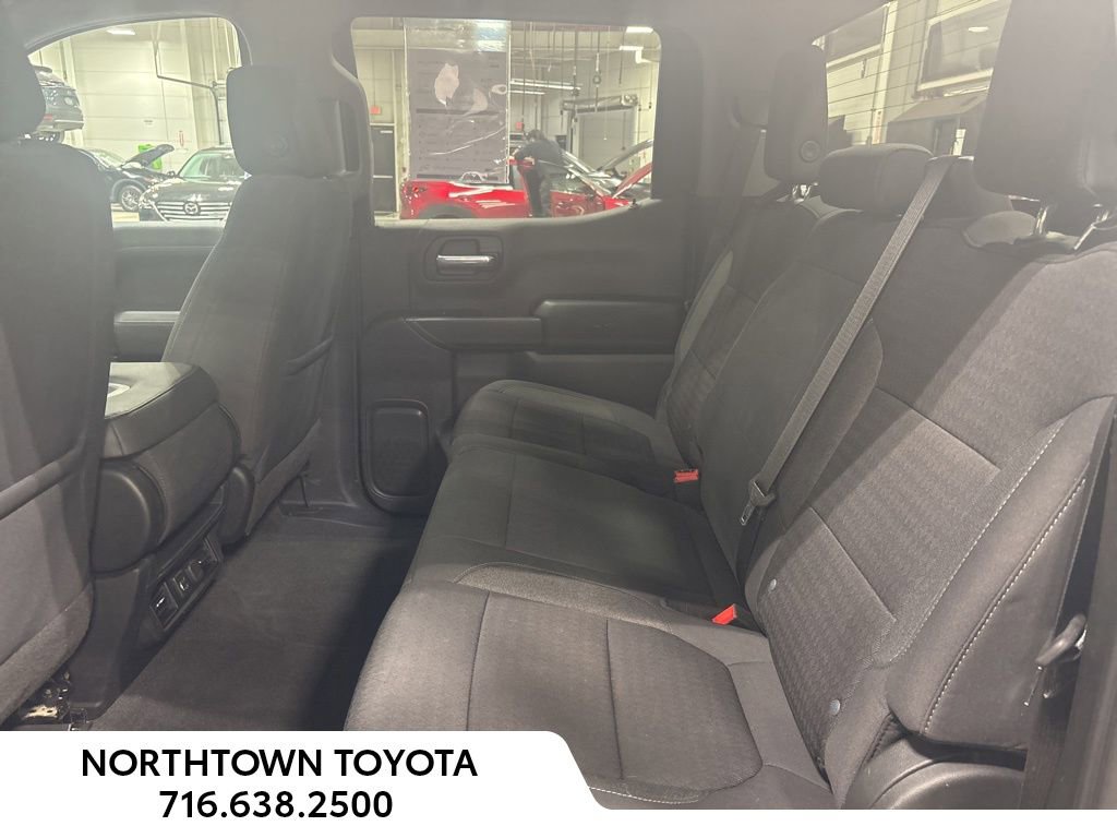 Used 2021 Chevrolet Silverado 1500 LT AWD/4WD image 14