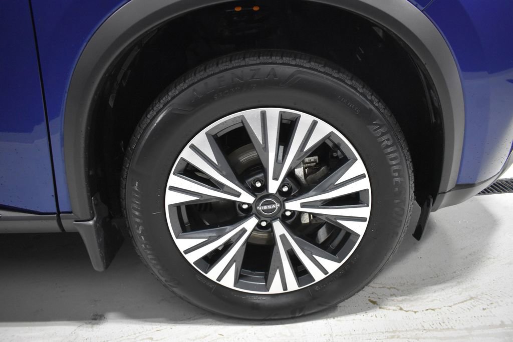 Certified 2023 Nissan Rogue SV image 10