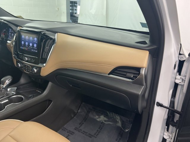 Used 2023 Chevrolet Traverse Premier image 20