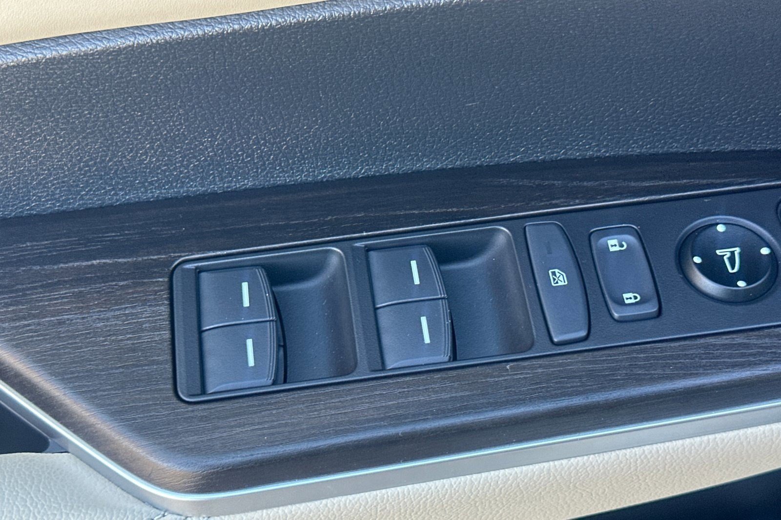 Used 2020 Honda Clarity Plug-In Hybrid image 12