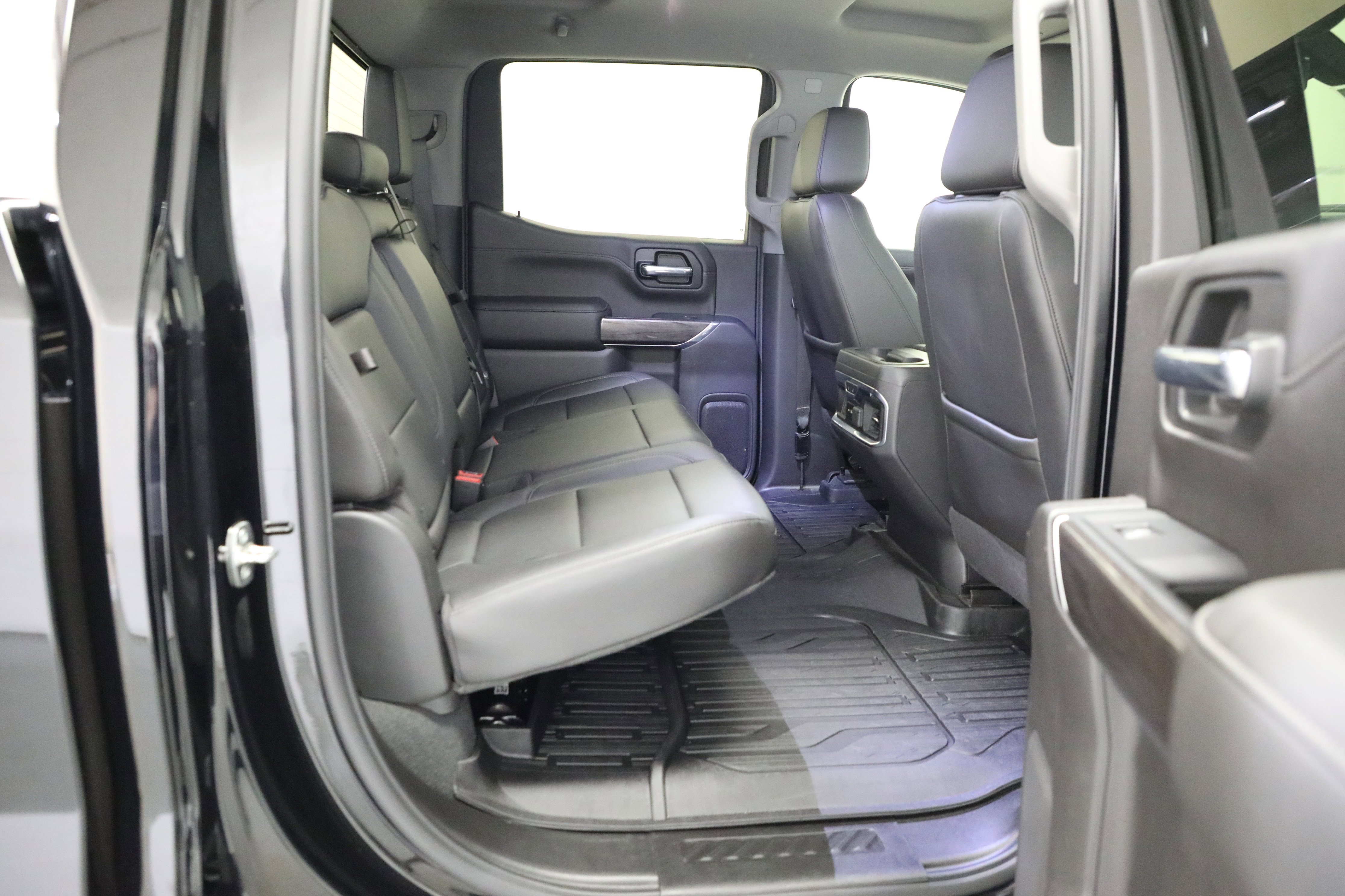 Used 2020 Chevrolet Silverado 1500 LTZ w/ LTZ Plus Package image 14