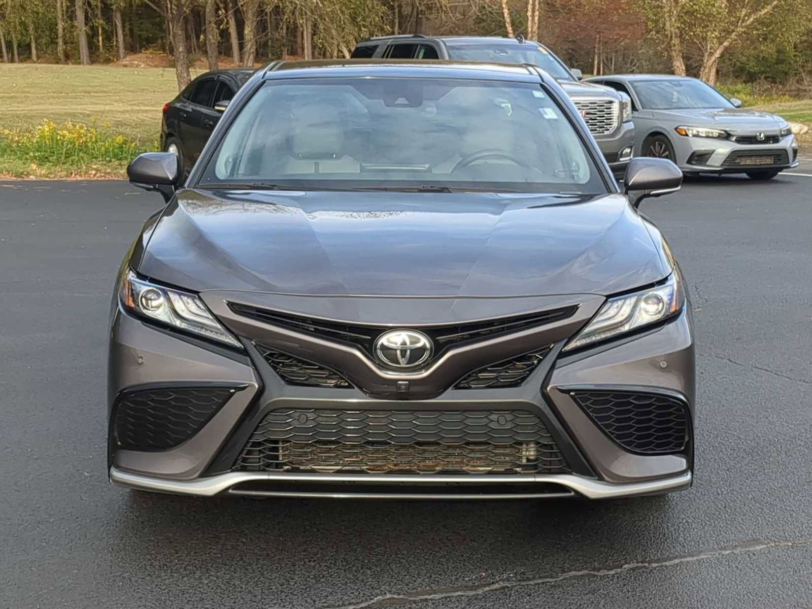 Used 2022 Toyota Camry XSE w/ Navigation Package image 3