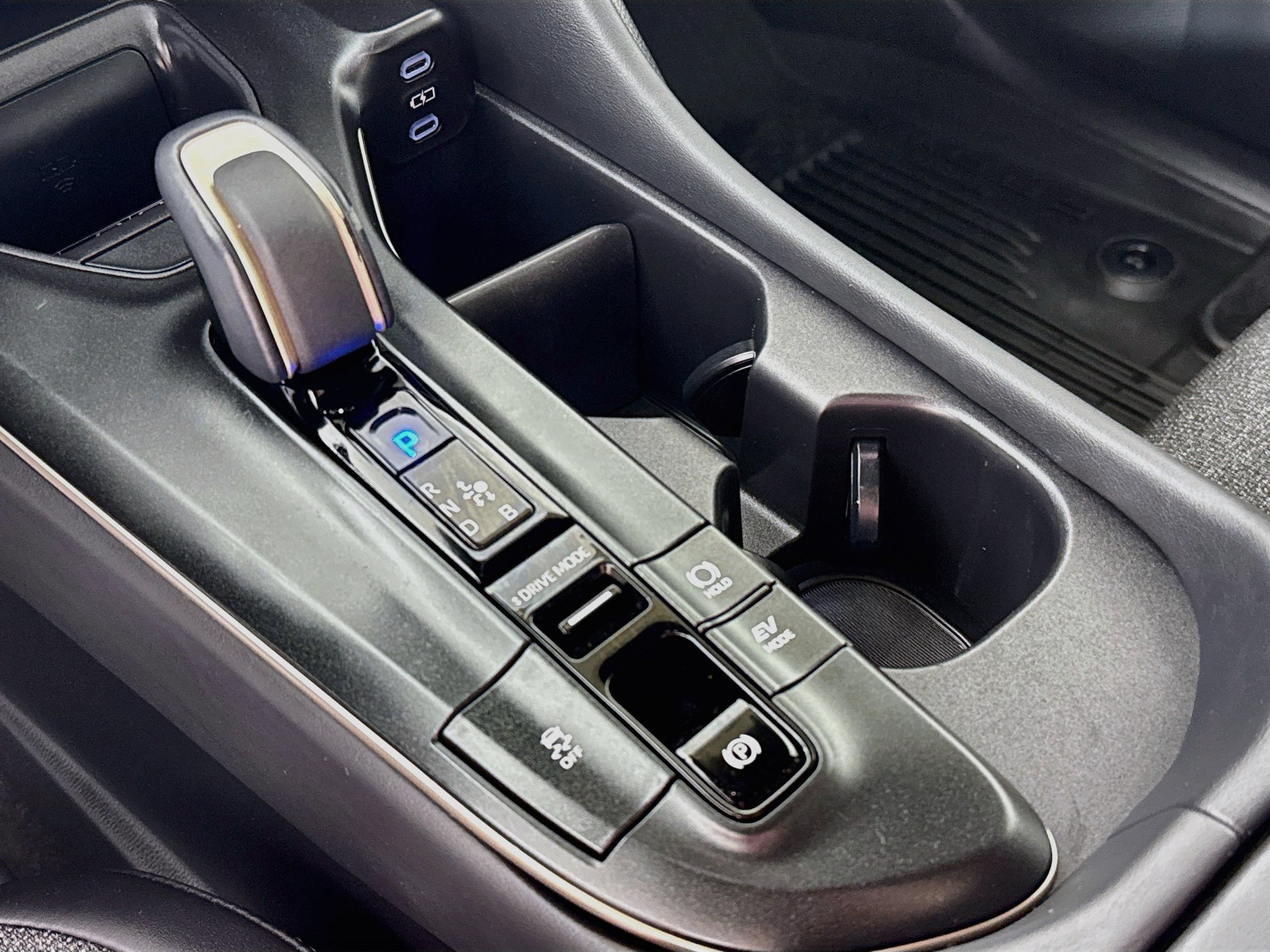 Certified 2023 Toyota Crown AWD/4WD image 18