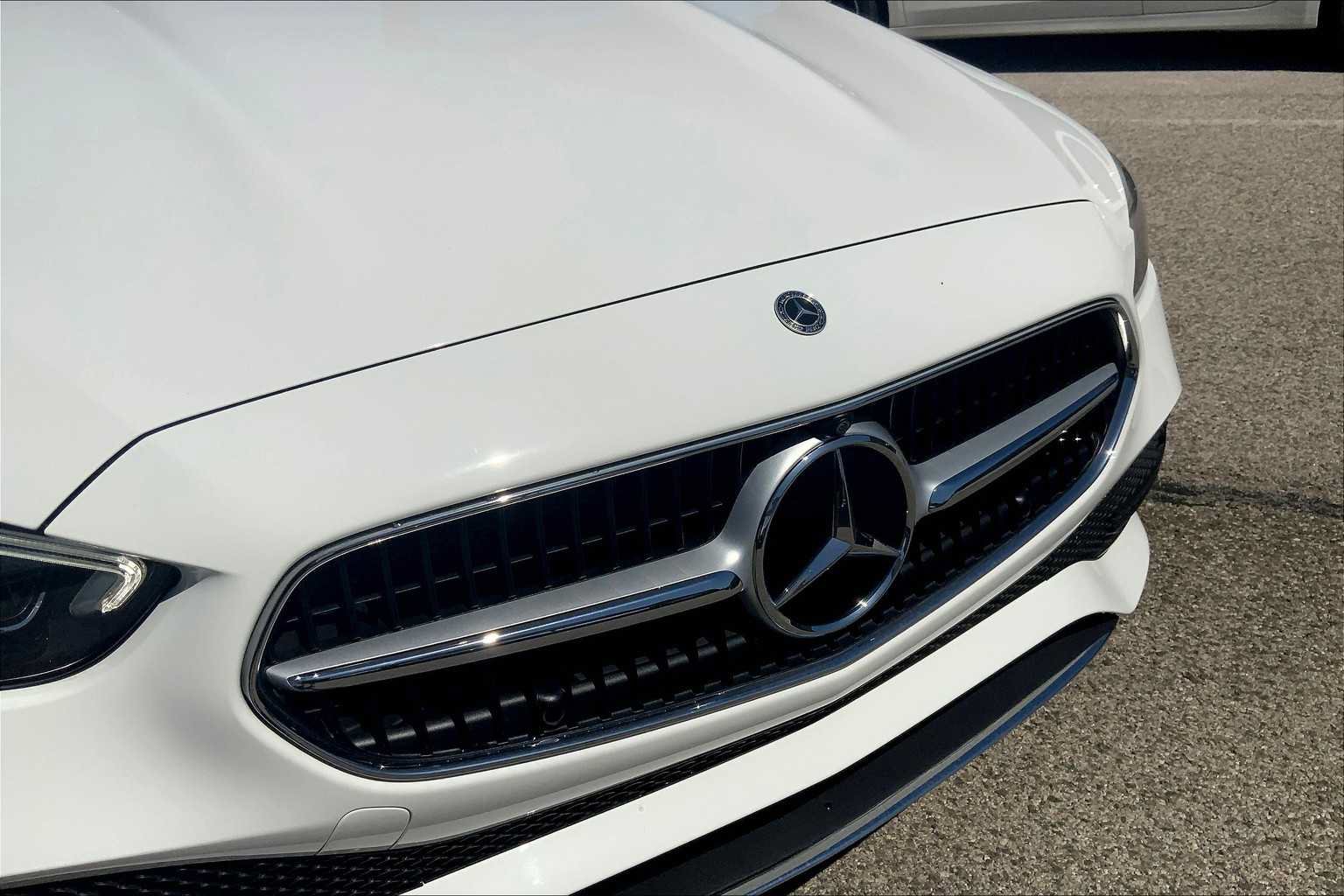 Certified 2022 Mercedes-Benz C 300 Sedan w/ Exclusive Trim Package image 29