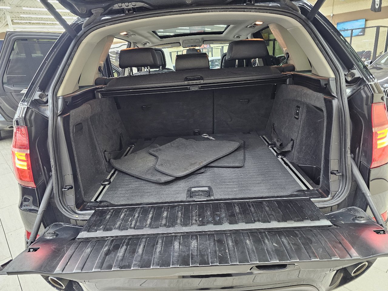 Used 2011 BMW X5 xDrive35d image 14