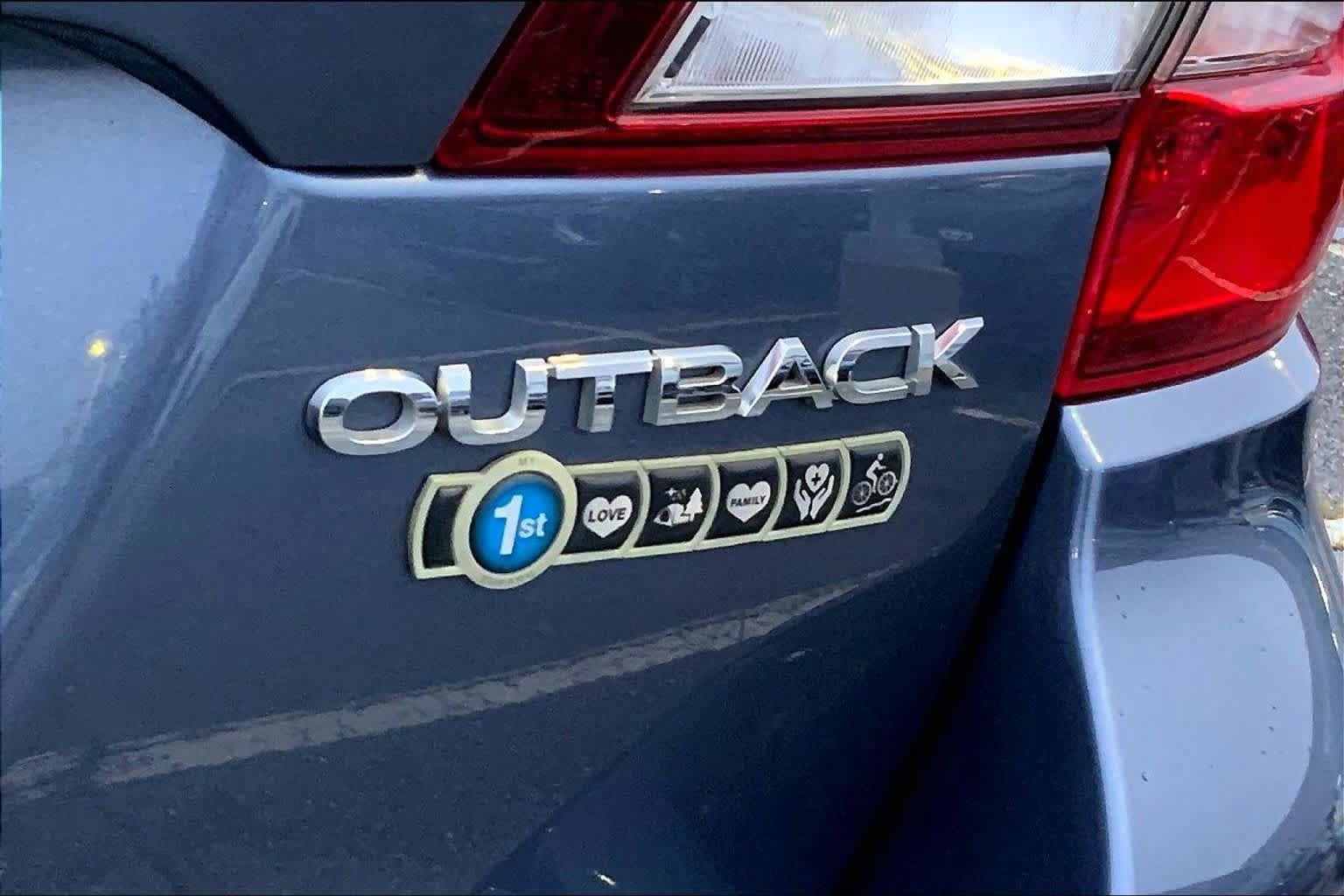 Used 2018 Subaru Outback 2.5i Limited AWD/4WD image 10