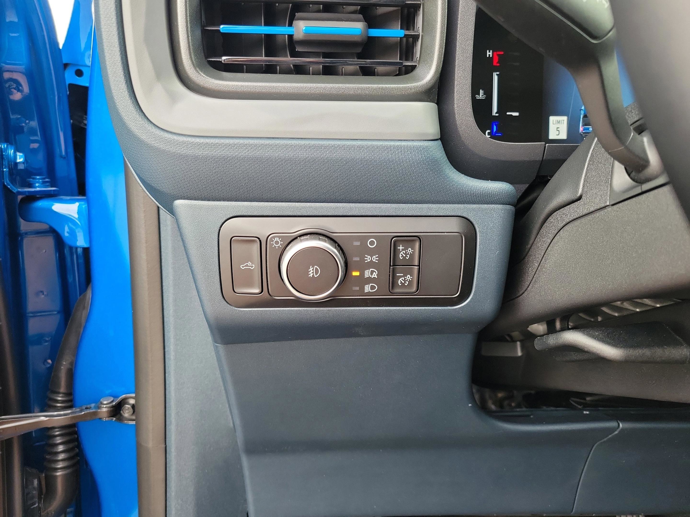 New 2026 Ford Maverick Lobo image 9