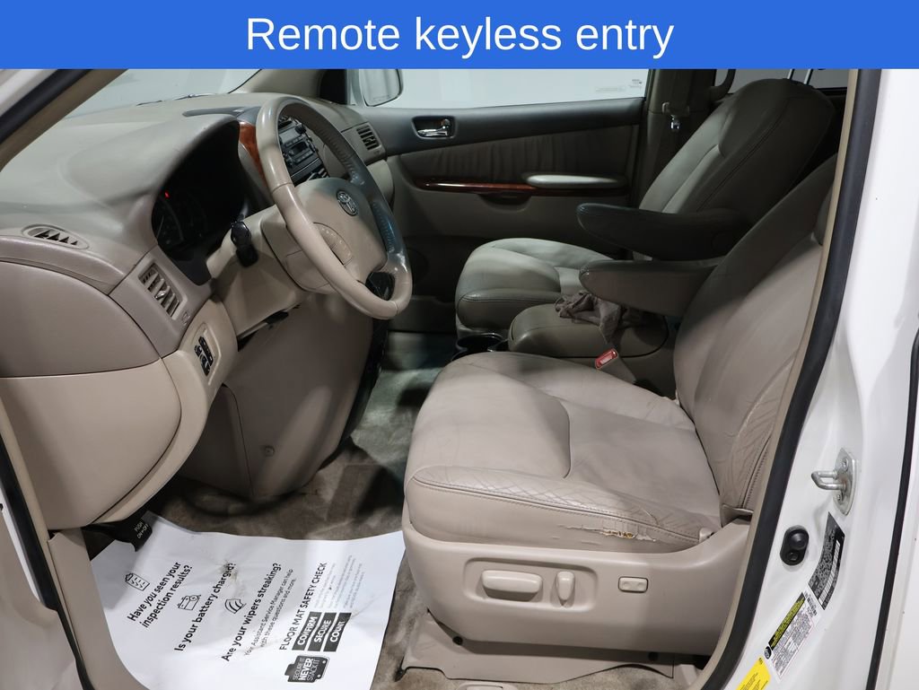 Used 2005 Toyota Sienna XLE image 3