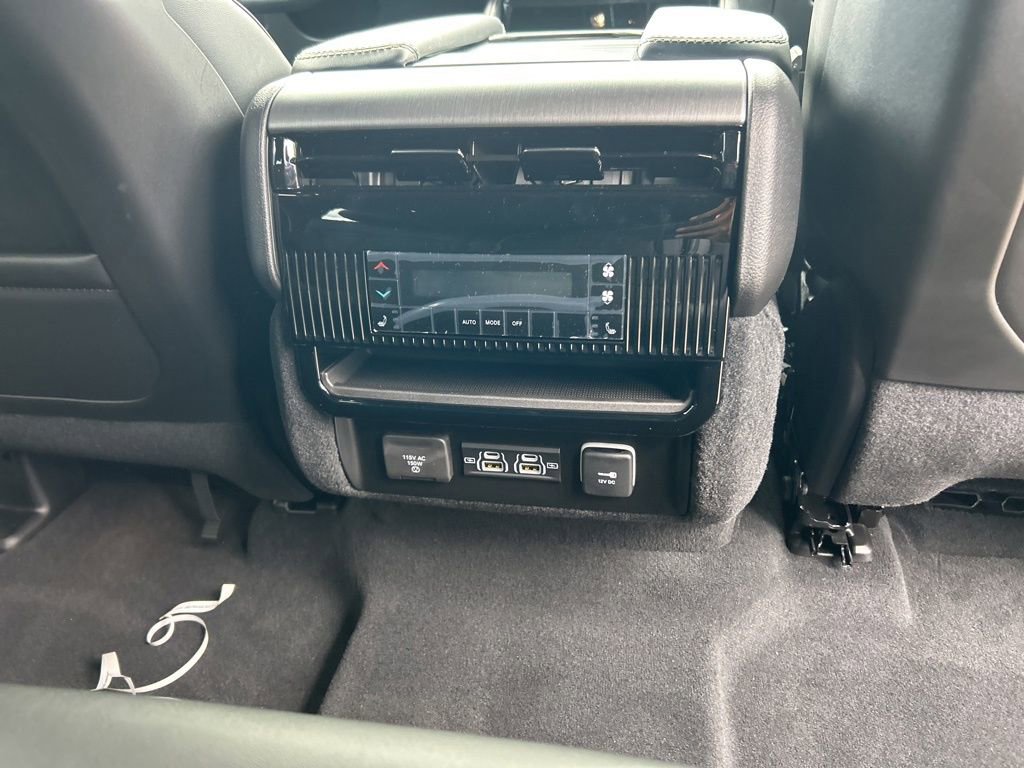 New 2025 Jeep Wagoneer Series II image 28