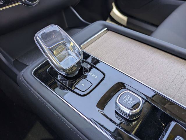 New 2026 Volvo XC90 T8 Plus w/ Protection Package AWD/4WD image 10