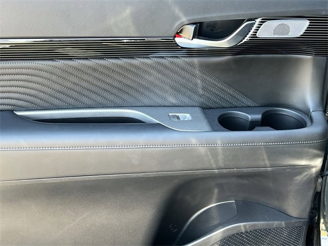 Used 2024 Hyundai Palisade Calligraphy image 21