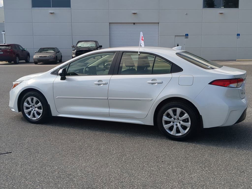 Used 2024 Toyota Corolla LE image 15