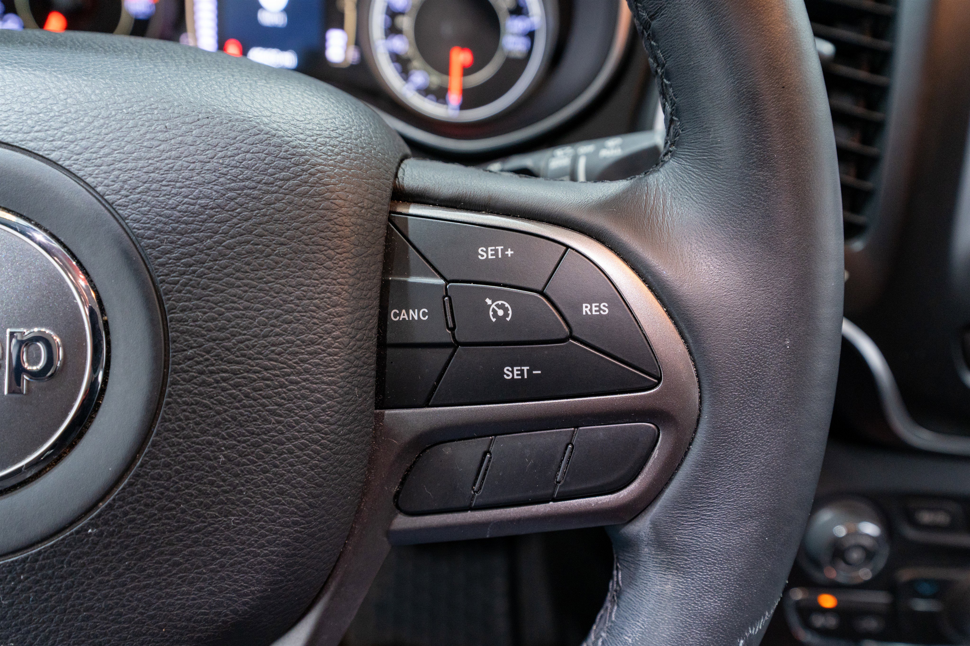 Used 2019 Jeep Cherokee Latitude Plus w/ Cold Weather Group image 25