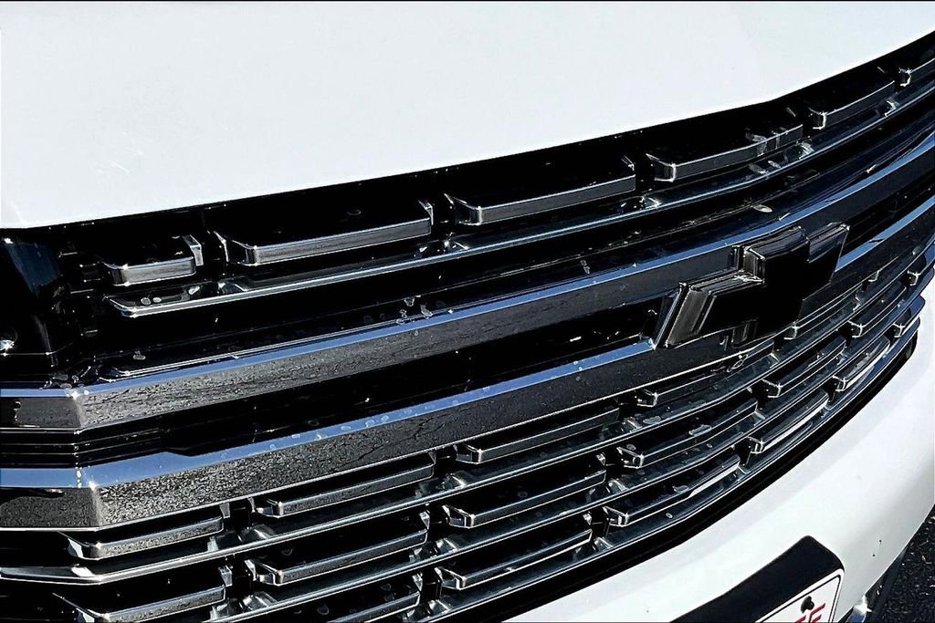 Used 2022 Chevrolet Tahoe Premier AWD/4WD image 36