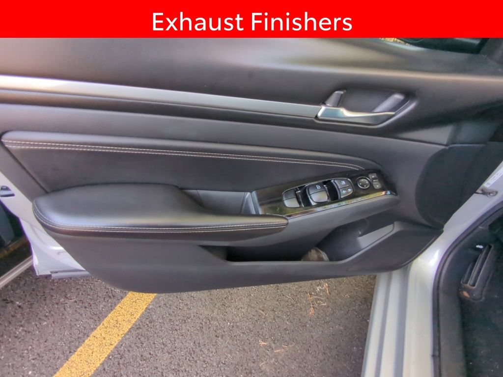 Used 2021 Nissan Altima 2.5 SV w/ SV Premium Package FWD image 8