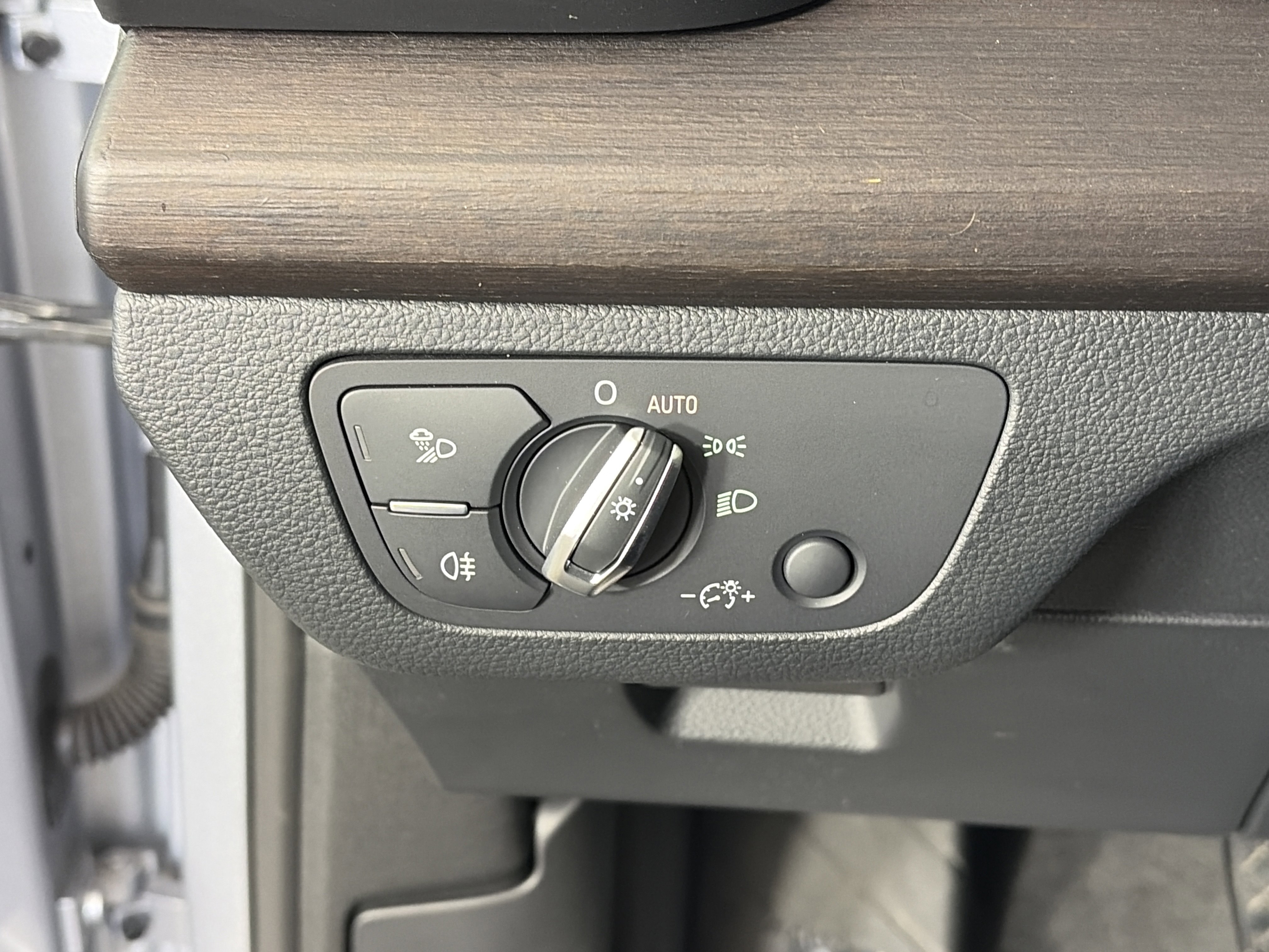 Certified 2024 Audi Q5 2.0T Premium Plus image 30