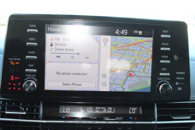 Used 2023 Toyota Sienna XLE w/ XLE Plus Package FWD image 22