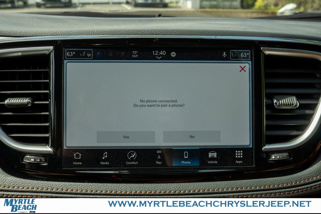 New 2026 Chrysler Pacifica Pinnacle image 21