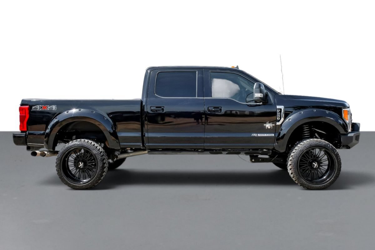 Used 2019 Ford F250 Lariat w/ Lariat Ultimate Package AWD/4WD image 5