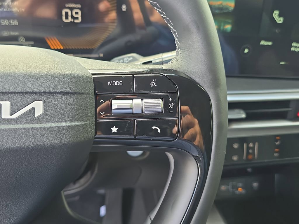New 2026 Kia Sorento LX FWD image 30