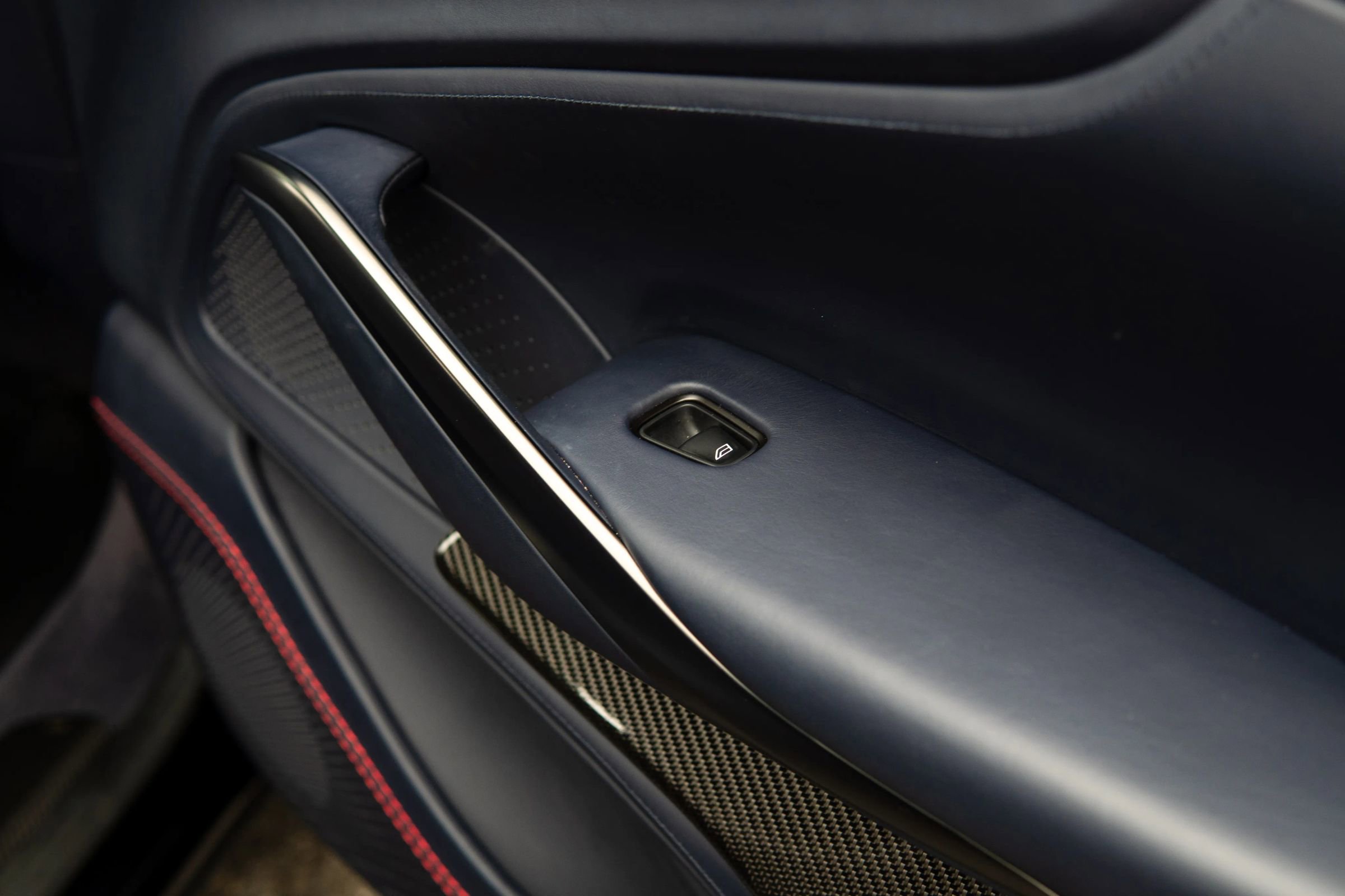 Used 2023 Aston Martin DBX 707 image 32