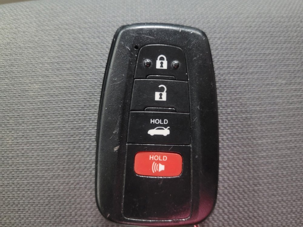 Used 2021 Toyota Corolla LE w/ LE Convenience Package FWD image 32