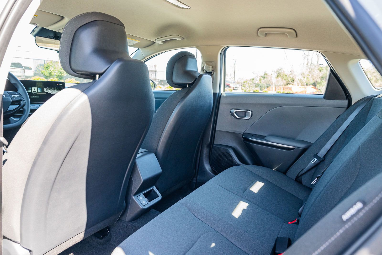 New 2026 Kia K4 LXS image 11