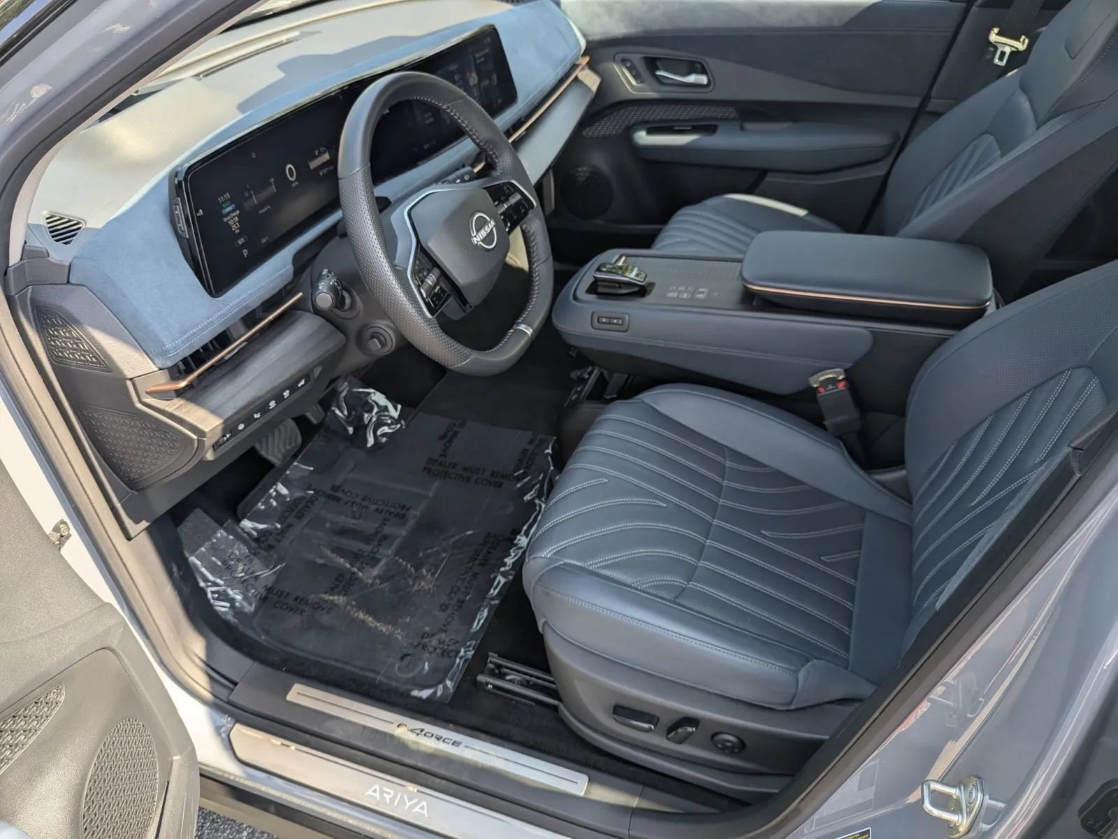 Used 2023 Nissan Ariya AWD/4WD image 9