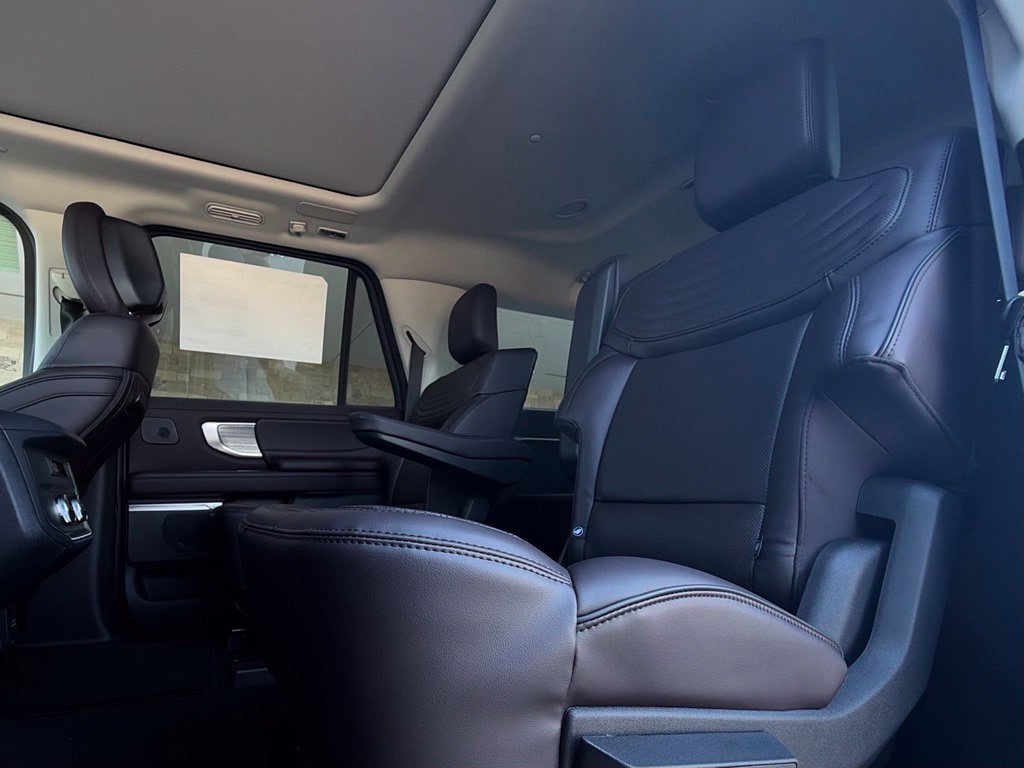 New 2027 Ford Expedition Max Platinum w/ Platinum Ultimate Package AWD/4WD image 21