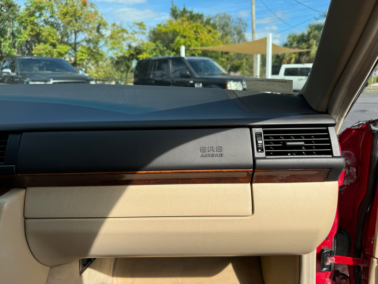 Used 1995 Mercedes-Benz E 320 Convertible image 18