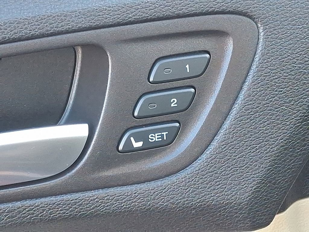 Used 2017 Acura TLX image 27