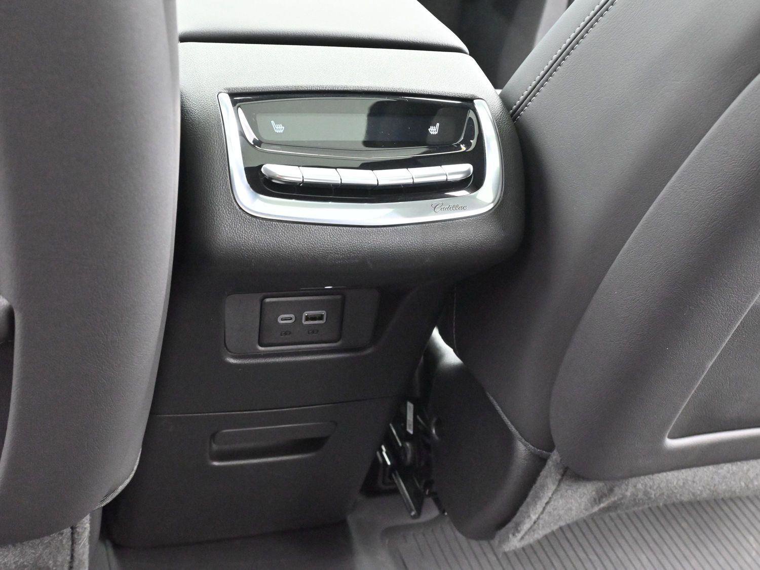 Certified 2025 Cadillac XT6 Sport w/ LPO, Floor Liner Package image 33