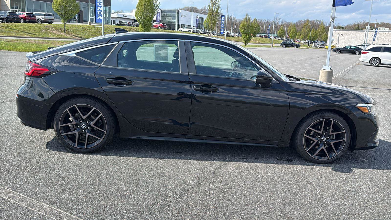 Used 2023 Honda Civic Sport Touring image 4