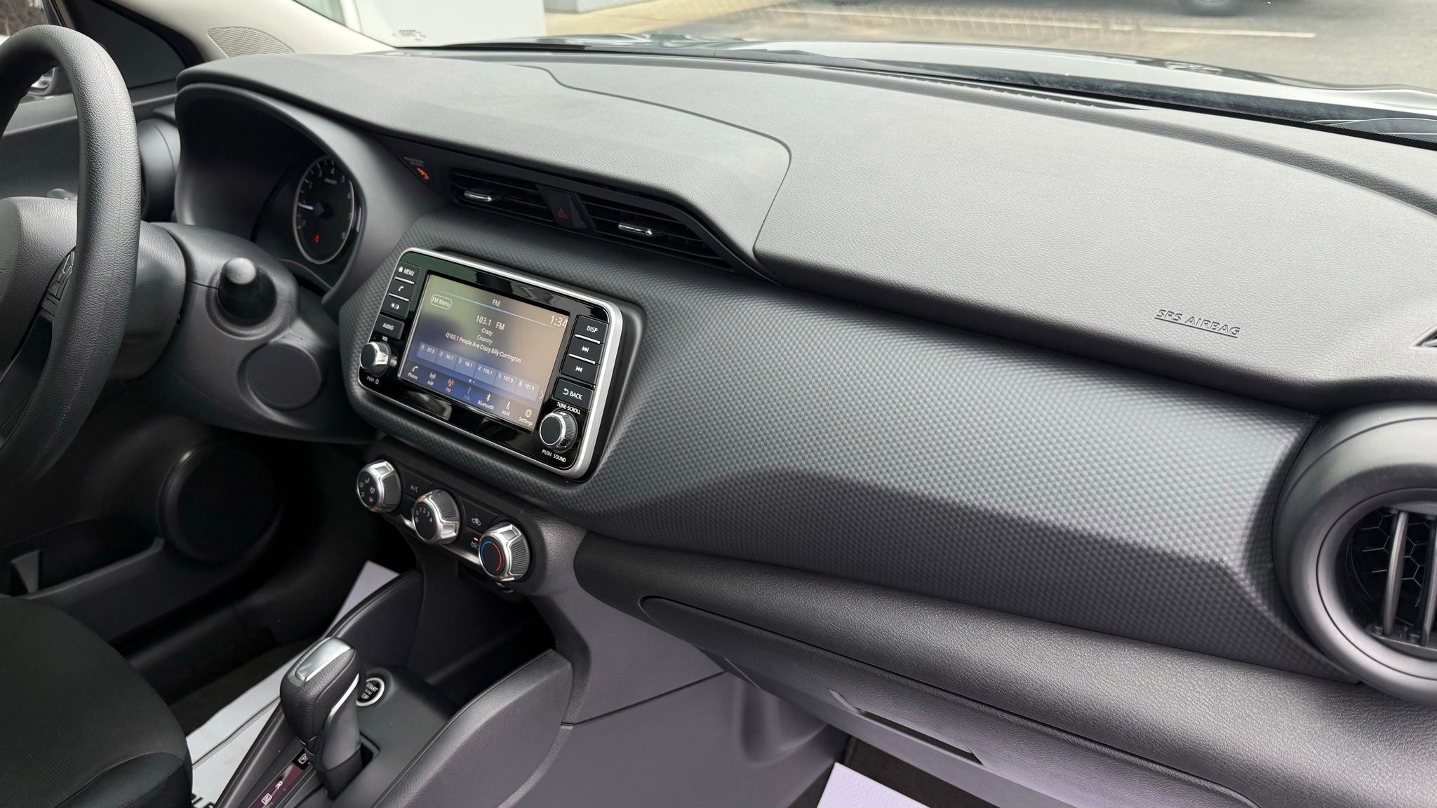 Used 2025 Nissan Kicks Play S image 14