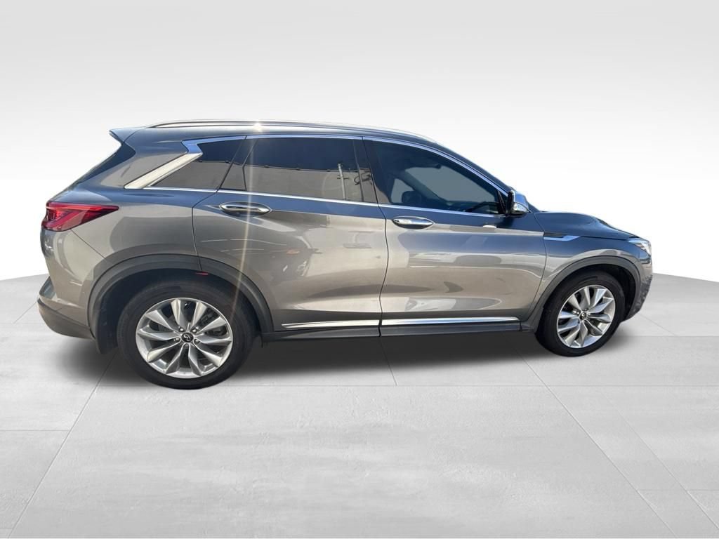 Used 2021 INFINITI QX50 Essential w/ Convenience Package FWD image 8