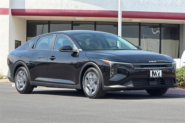New 2026 Kia K4 FWD image 2