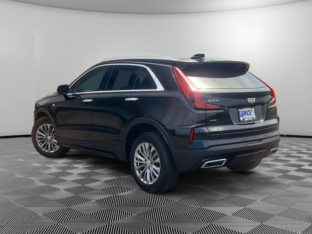Used 2024 Cadillac XT4 Premium Luxury w/ Technology Package AWD/4WD image 2