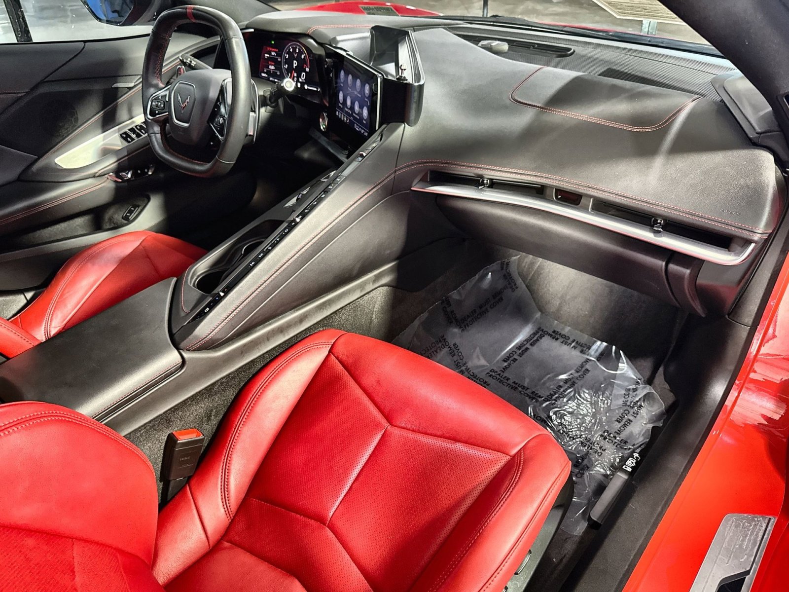 Used 2022 Chevrolet Corvette Stingray Convertible w/ Z51 Performance Package image 35