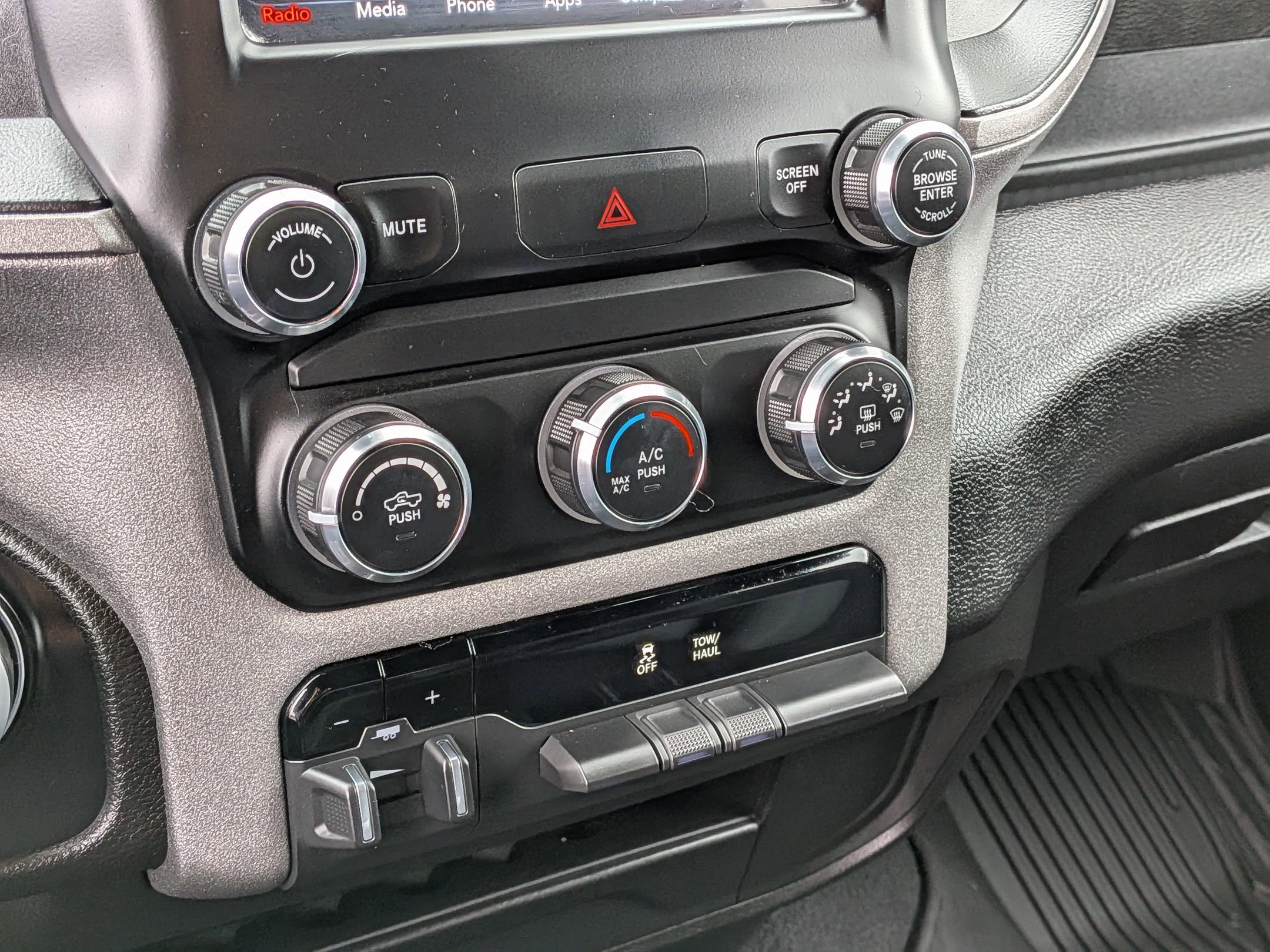 Used 2021 RAM 2500 Tradesman image 20