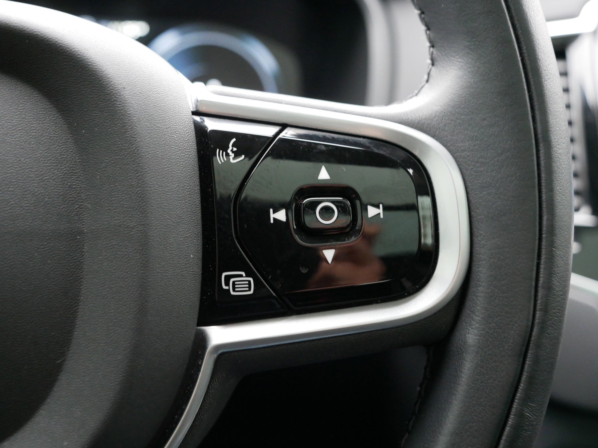 Used 2022 Volvo XC90 T8 Inscription w/ Advanced Package image 29