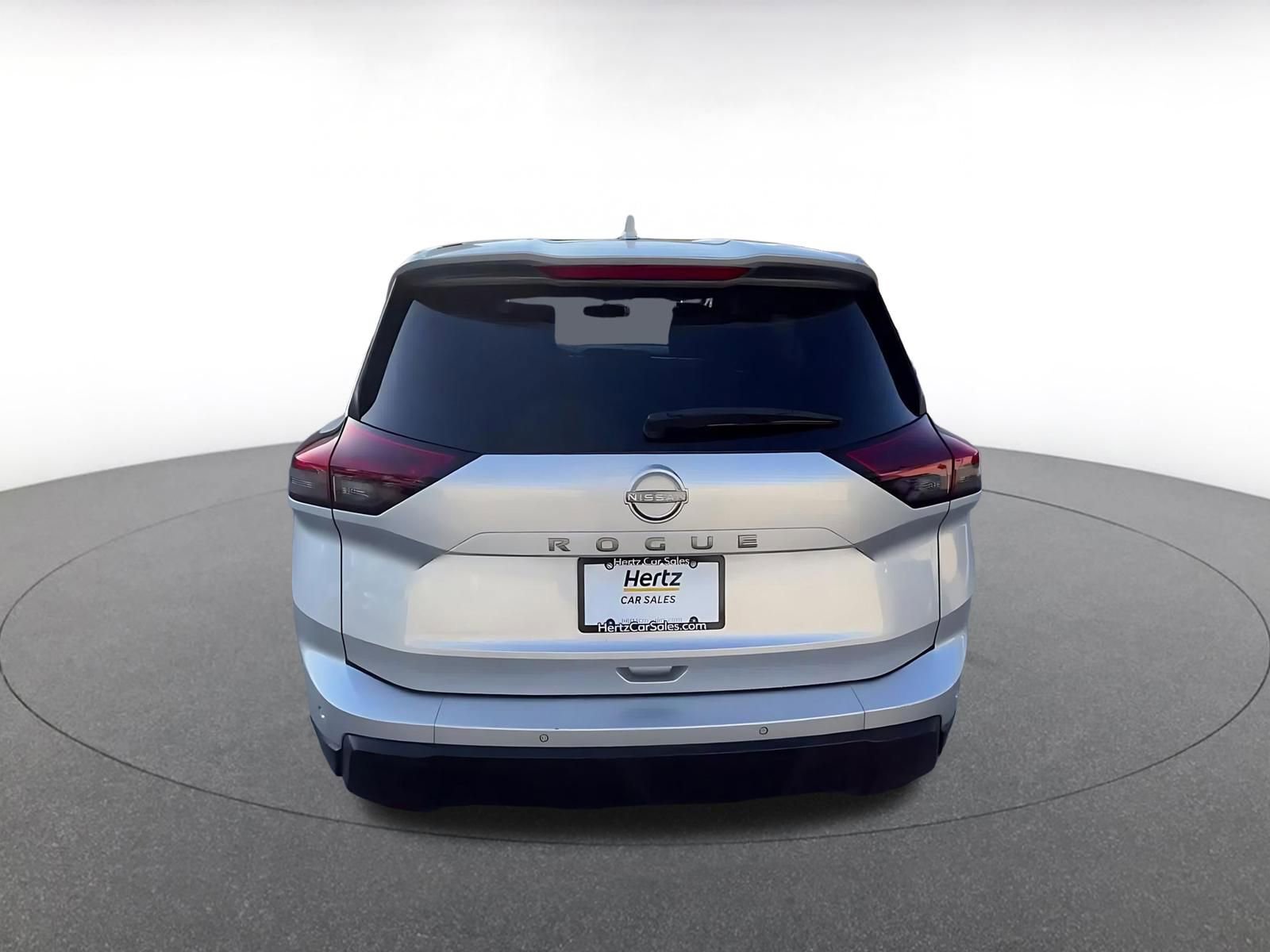Used 2025 Nissan Rogue SV FWD image 12