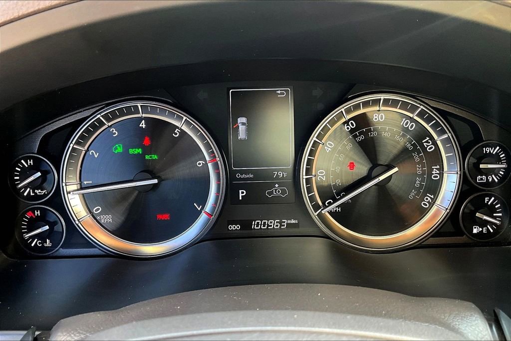 Used 2018 Lexus LX 570 4WD image 27