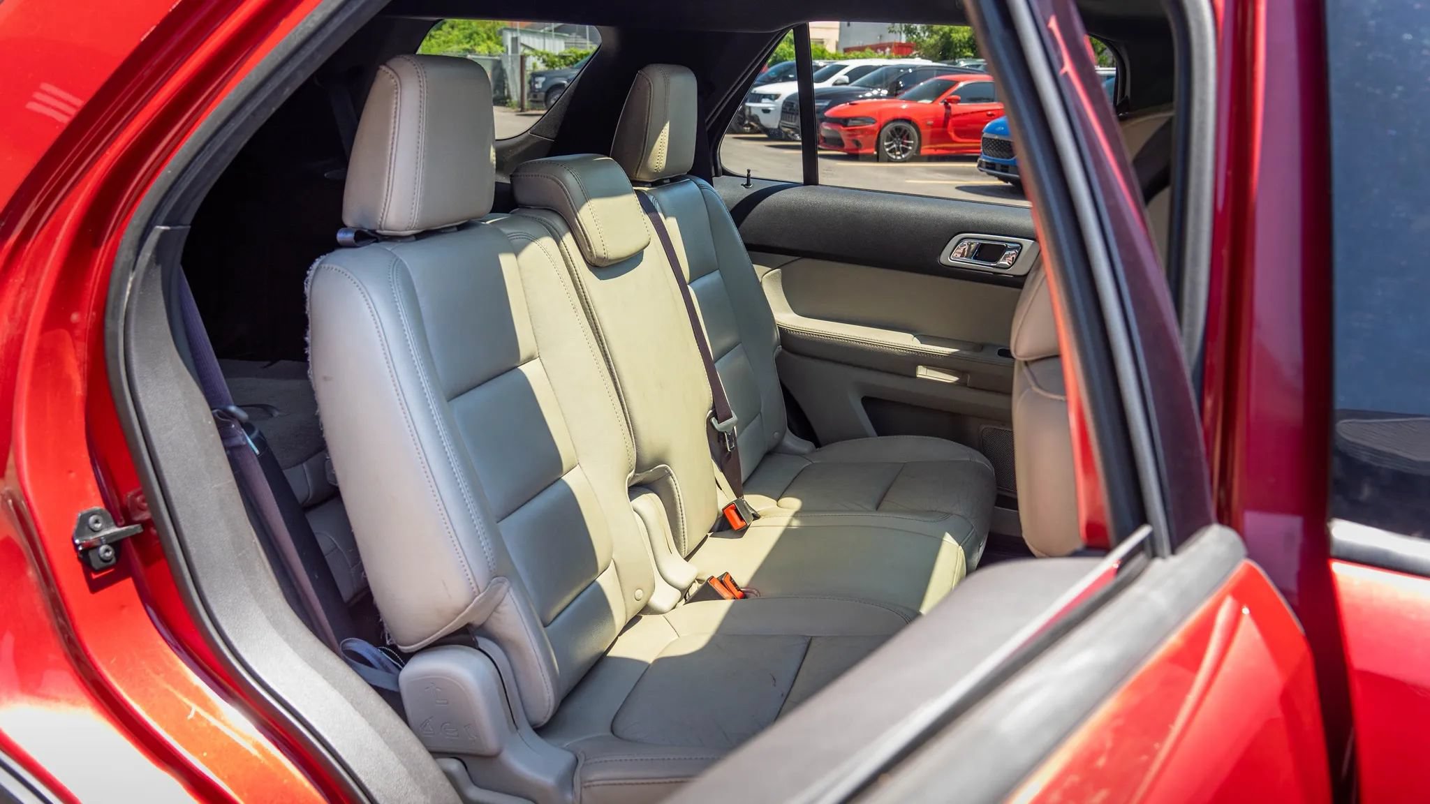 Used 2011 Ford Explorer XLT w/ 202A Rapid Spec Order Code FWD image 15