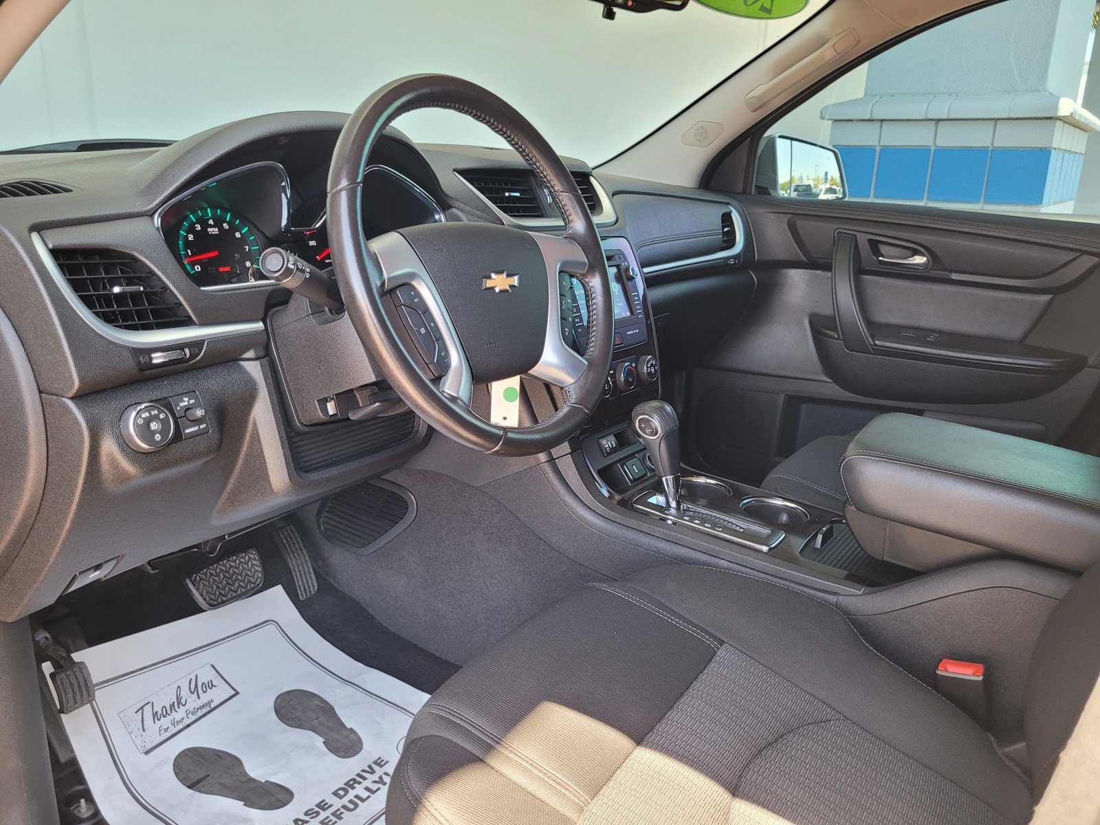 Used 2017 Chevrolet Traverse LT w/ LPO, 'HIT The Road' Package FWD image 9