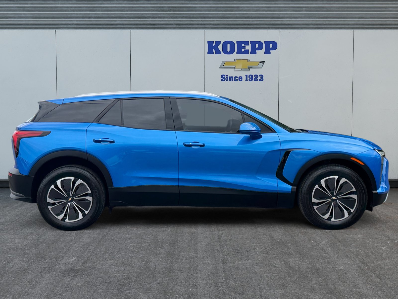 Used 2024 Chevrolet Blazer EV LT AWD/4WD image 6