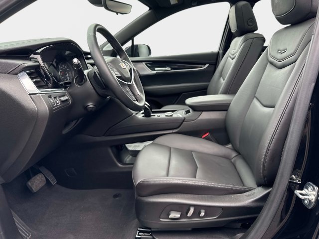 New 2026 Cadillac XT5 Premium Luxury w/ Driver Assist Package FWD image 17