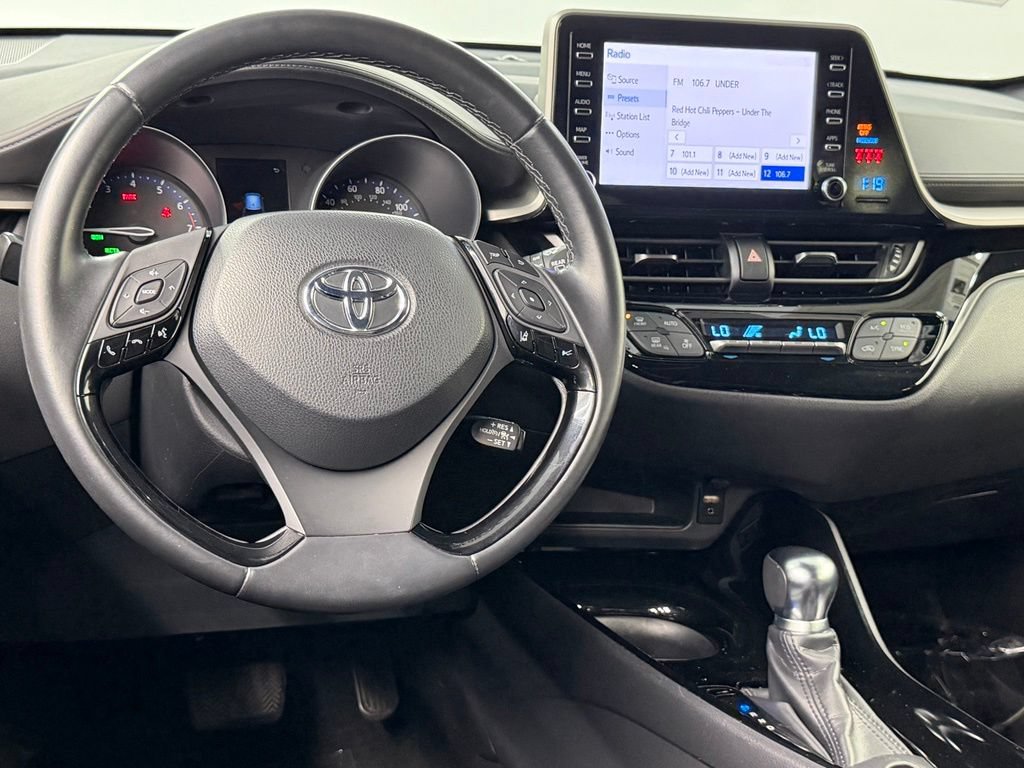 Used 2019 Toyota C-HR XLE FWD image 35